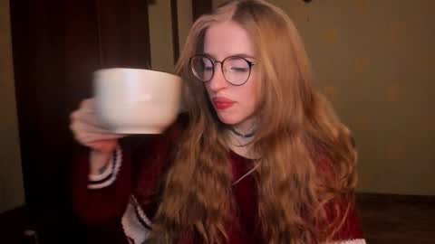 Julia online show from January 13, 2026, 5:57 am