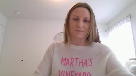 Snapshot of harmony_rose_xoxo chatting on November 11, 2025, 7:47 pm Harmony online show from November 11, 2025, 7:47 pm