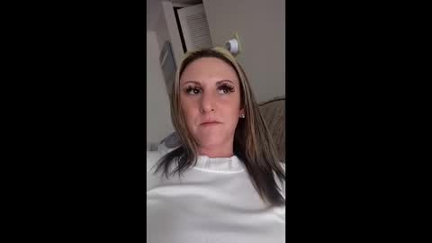 Snapshot of harmony_rose_xoxo chatting on January 12, 2026, 6:24 pm Harmony online show from January 12, 2026, 6:24 pm