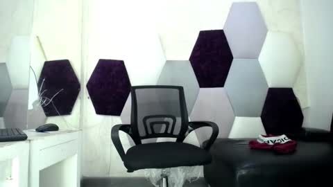 Snapshot of haroldmick chatting on February 22, 2026, 7:45 pm haroldmick online show from February 22, 2026, 7:45 pm