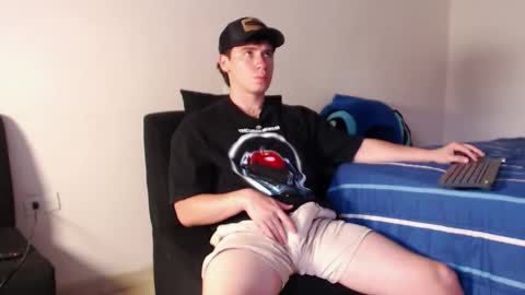 Snapshot of harry_brown2324 chatting on October 20, 2025, 8:09 pm Sebastian online show from October 20, 2025, 8:09 pm
