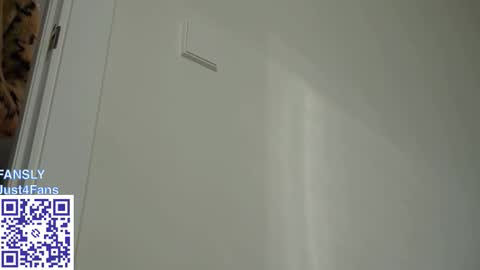 Snapshot of harry_jen chatting on February 14, 2026, 8:44 am TAP HERE choise Harry tattoo on chest Jen curls hair online show from February 14, 2026, 8:44 am