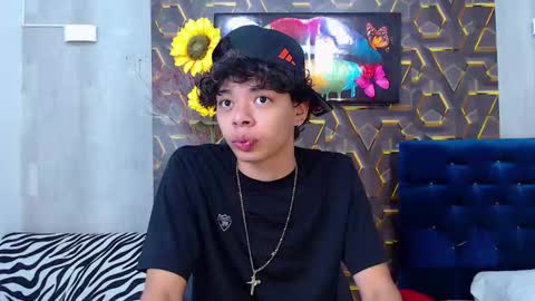 Harry online show from October 10, 2025, 1:43 pm