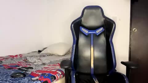 Snapshot of harry_p01 chatting on October 12, 2025, 1:04 am harry_p01 online show from October 12, 2025, 1:04 am