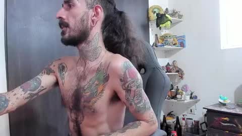 OMAR online show from November 16, 2025, 9:42 pm