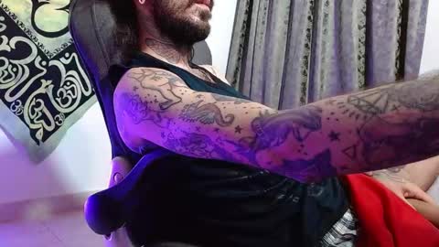 Snapshot of harry_reems_ chatting on May 25, 2026, 3:23 am OMAR online show from May 25, 2026, 3:23 am