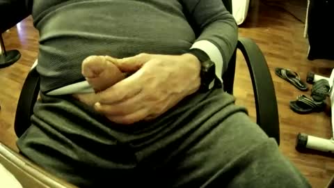 Snapshot of harryallnightes chatting on February 28, 2025, 12:32 am harryallnightes online show from February 28, 2025, 12:32 am