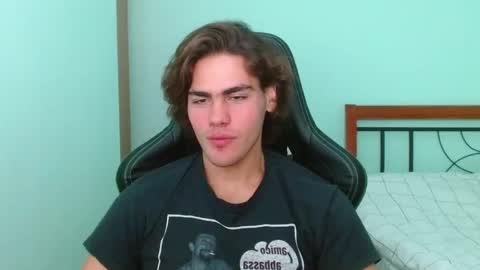 Snapshot of harryking1 chatting on October 31, 2025, 12:28 pm harryking1 online show from October 31, 2025, 12:28 pm