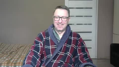 Snapshot of harrysnake chatting on February 18, 2025, 6:37 am HarrySnake online show from February 18, 2025, 6:37 am