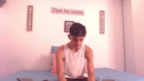 Snapshot of harrythomson1 chatting on December 3, 2024, 4:36 am harry thomson online show from December 3, 2024, 4:36 am