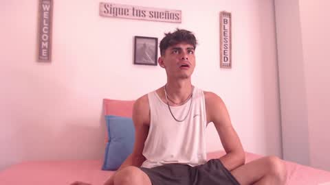 Snapshot of harrythomson1 chatting on December 5, 2024, 6:10 am harry thomson online show from December 5, 2024, 6:10 am