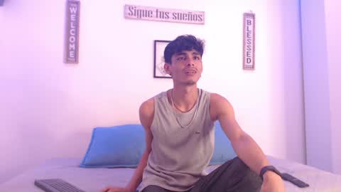 Snapshot of harrythomson1 chatting on January 3, 2025, 5:39 am harry thomson online show from January 3, 2025, 5:39 am