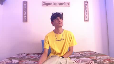 Snapshot of harrythomson1 chatting on January 18, 2025, 11:44 pm harry thomson online show from January 18, 2025, 11:44 pm