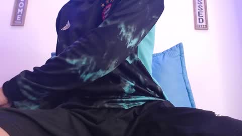 Snapshot of harrythomson1 chatting on February 13, 2025, 9:41 am harry thomson online show from February 13, 2025, 9:41 am