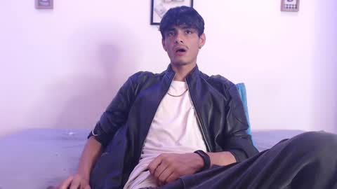 Snapshot of harrythomson1 chatting on February 21, 2025, 11:54 pm harry thomson online show from February 21, 2025, 11:54 pm