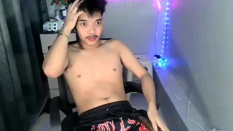 Snapshot of hart_well69 chatting on March 9, 2025, 2:39 am Michael18 online show from March 9, 2025, 2:39 am