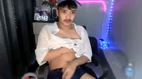 Snapshot of hart_well69 chatting on March 10, 2025, 1:43 pm Michael18 online show from March 10, 2025, 1:43 pm