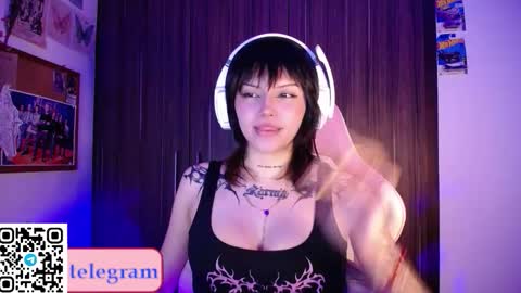 harukitty online show from November 15, 2025, 1:25 am