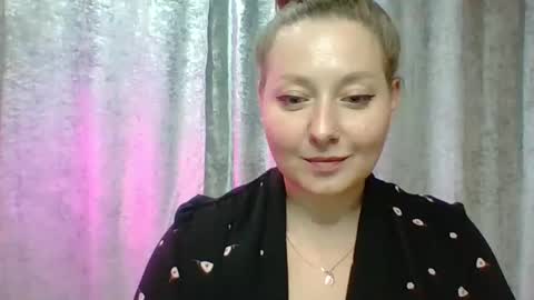 Karrra online show from February 16, 2025, 8:00 pm