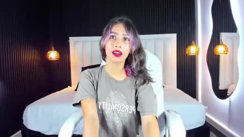 HasleyCarter online show from November 19, 2025, 4:23 am