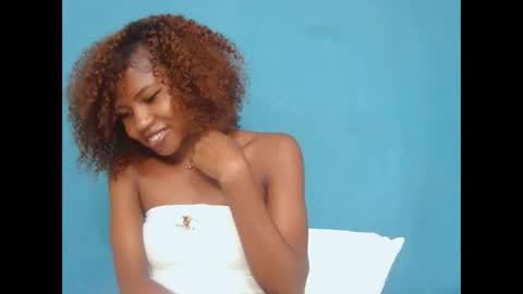 Snapshot of hasleyinah chatting on May 21, 2026, 8:43 am hasleyinah online show from May 21, 2026, 8:43 am