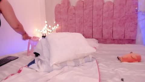 hasret_sesim online show from March 1, 2025, 7:51 am