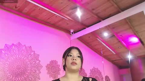 hatsajones online show from September 23, 2025, 12:30 pm