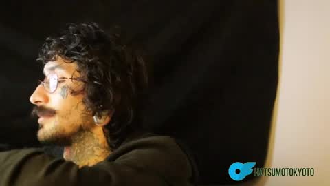 Snapshot of hatsumotokyoto chatting on January 23, 2025, 12:35 am More content   2   online show from January 23, 2025, 12:35 am