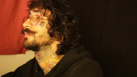 Snapshot of hatsumotokyoto chatting on February 15, 2025, 4:58 am More content   2   online show from February 15, 2025, 4:58 am