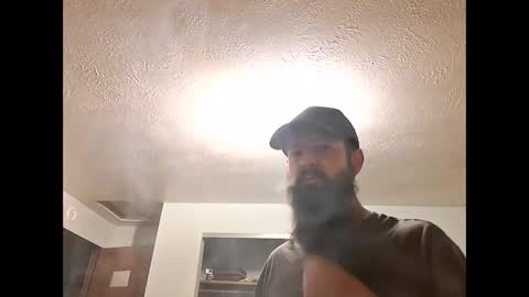 Snapshot of hawktalon007 chatting on September 18, 2025, 9:44 am Robert online show from September 18, 2025, 9:44 am