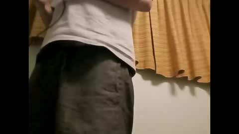 Snapshot of hawktalon007 chatting on October 18, 2025, 4:15 am Robert online show from October 18, 2025, 4:15 am