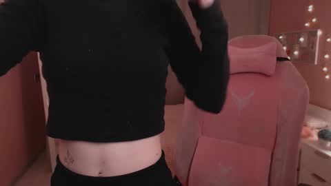 Mia online show from January 9, 2026, 1:19 am