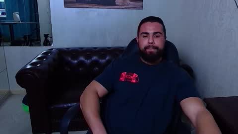 HayesWood online show from December 20, 2025, 5:47 am