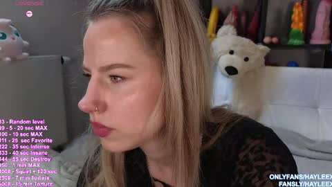 Haylee online show from March 27, 2026, 9:53 am