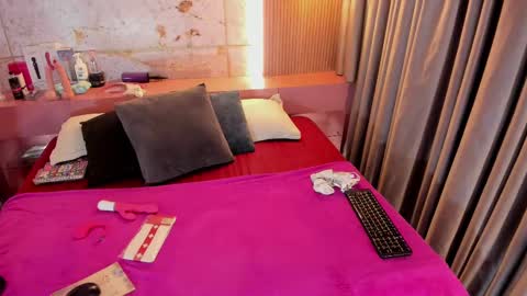 haylenpark online show from September 14, 2025, 10:03 am