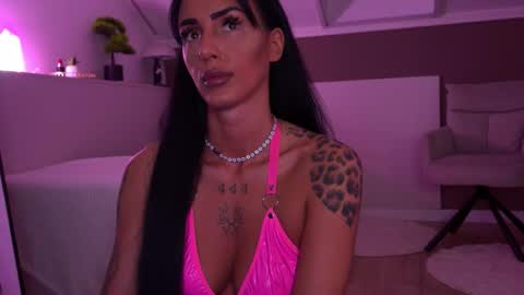 Snapshot of hayleybabe4 chatting on March 1, 2026, 10:01 pm Hayley online show from March 1, 2026, 10:01 pm