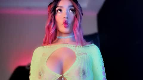 Marie online show from September 23, 2025, 3:53 am