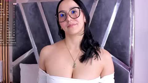  Hazel  online show from January 31, 2025, 7:29 pm