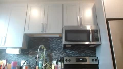 Hazel online show from February 26, 2025, 3:19 pm