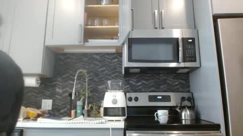 Hazel online show from February 27, 2025, 6:31 pm