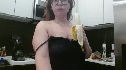 Hazel online show from January 18, 2026, 3:27 pm