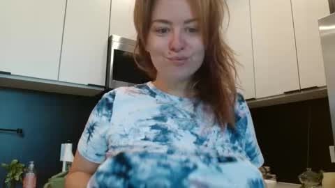 Snapshot of hazel_skye chatting on June 6, 2026, 3:50 pm Hazel online show from June 6, 2026, 3:50 pm
