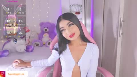 Lynn online show from December 20, 2025, 8:10 am