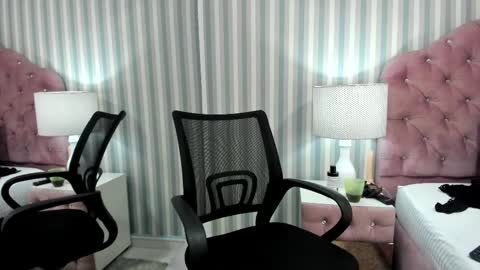 HazelMoret online show from February 21, 2025, 5:31 pm