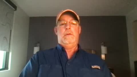 Snapshot of hdeuce22 chatting on February 6, 2025, 4:36 pm Hdeuce22 online show from February 6, 2025, 4:36 pm