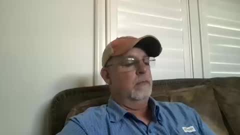 Snapshot of hdeuce22 chatting on September 22, 2025, 5:48 pm Hdeuce22 online show from September 22, 2025, 5:48 pm