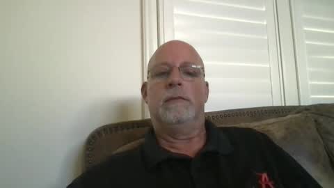 Snapshot of hdeuce22 chatting on October 21, 2025, 6:19 pm Hdeuce22 online show from October 21, 2025, 6:19 pm