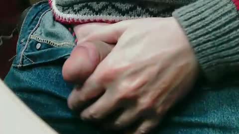 Snapshot of hdmaturecutcock chatting on March 6, 2025, 2:08 pm Eddy online show from March 6, 2025, 2:08 pm