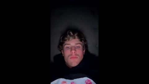 Snapshot of healthiest_cock chatting on October 31, 2025, 7:42 am healthiest_cock online show from October 31, 2025, 7:42 am