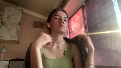 Lili online show from March 24, 2026, 12:10 pm